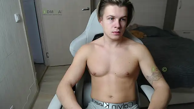 Snapshot of Sunny-Girl1 chatting on March 5, 2025, 1:28 pm Sunny-Girl1 online show from March 5, 2025, 1:28 pm