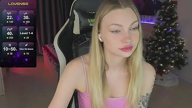 Snapshot of BiMolly chatting on January 26, 2025, 8:56 pm BiMolly online show from January 26, 2025, 8:56 pm