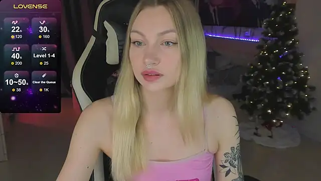 Snapshot of BiMolly chatting on January 27, 2025, 11:11 am BiMolly online show from January 27, 2025, 11:11 am