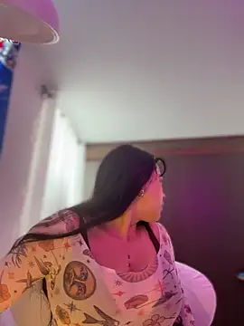 Naiara sex online show from November 28, 2025, 12:41 pm