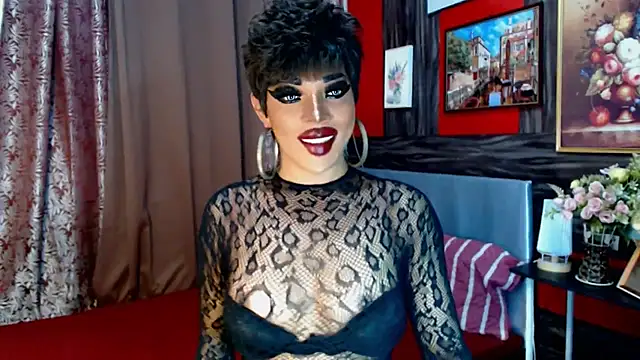 Snapshot of trixxielicious chatting on March 4, 2025, 11:43 pm trixxielicious online show from March 4, 2025, 11:43 pm
