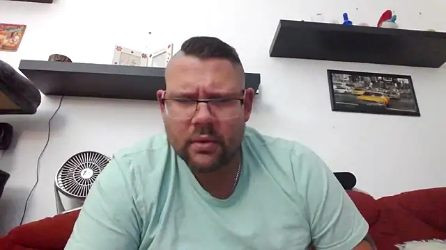 Snapshot of sexykevin17cm chatting on November 22, 2025, 11:48 pm sexykevin17cm online show from November 22, 2025, 11:48 pm