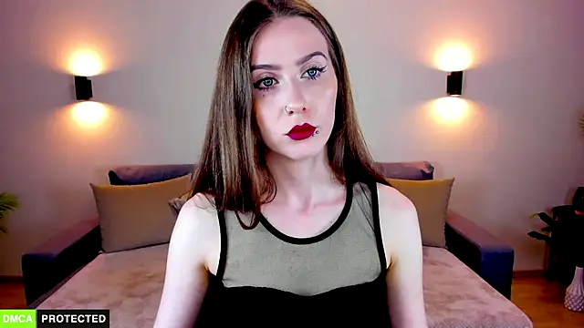 TheWoman   online show from October 27, 2025, 7:07 pm