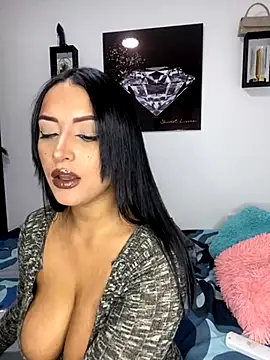Snapshot of Shantal_Lovee chatting on October 24, 2025, 12:52 am Shantal Lovee online show from October 24, 2025, 12:52 am