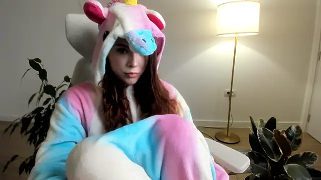 Snapshot of Pokemeboy chatting on December 2, 2025, 4:02 pm Pokemeboy online show from December 2, 2025, 4:02 pm