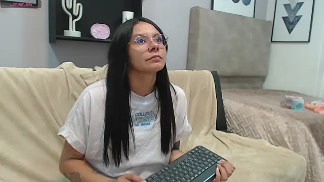 valevicious online show from February 19, 2025, 10:20 pm