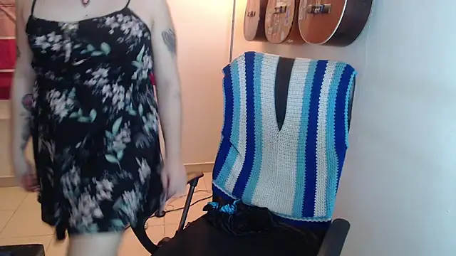 Smoke trip Alicia online show from November 13, 2025, 3:05 am