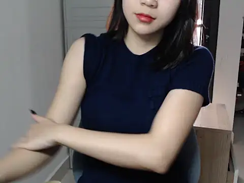 Snapshot of Bigg_Pussyy_Catt chatting on December 23, 2024, 4:33 am Bigg Pussyy Catt online show from December 23, 2024, 4:33 am