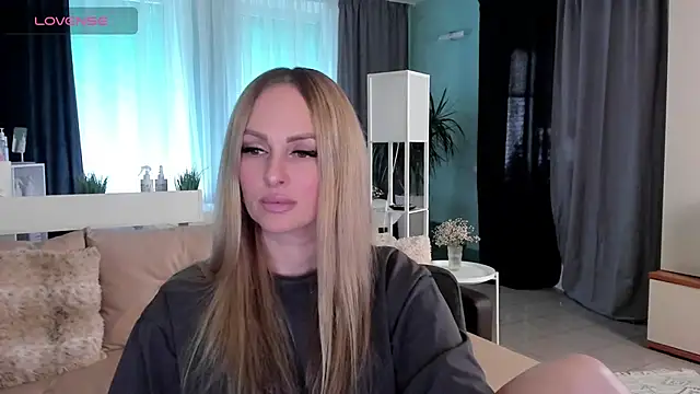 Snapshot of Libby_Nora chatting on January 21, 2025, 11:46 am Libby Nora online show from January 21, 2025, 11:46 am