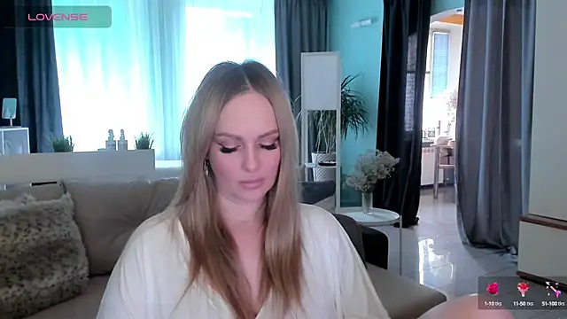 Snapshot of Libby_Nora chatting on February 28, 2025, 9:47 am Libby Nora online show from February 28, 2025, 9:47 am