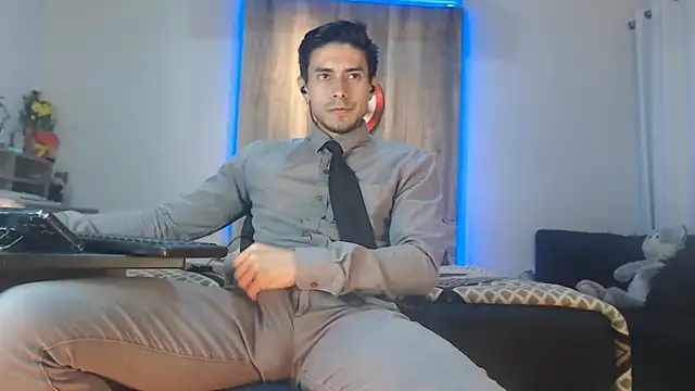 Snapshot of Andrew_4_ chatting on September 9, 2025, 5:29 am Andrew 4  online show from September 9, 2025, 5:29 am