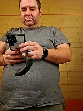 Snapshot of Andrew1900529 chatting on January 10, 2025, 2:02 pm Andrew1900529 online show from January 10, 2025, 2:02 pm