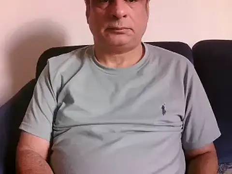 Snapshot of desipapaxxx chatting on January 18, 2025, 3:42 am desipapaxxx online show from January 18, 2025, 3:42 am