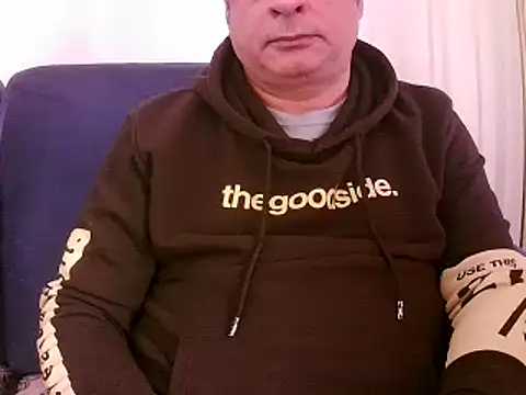 Snapshot of desipapaxxx chatting on January 18, 2025, 7:49 am desipapaxxx online show from January 18, 2025, 7:49 am