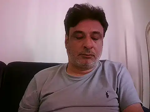 Snapshot of desipapaxxx chatting on February 2, 2025, 8:13 am desipapaxxx online show from February 2, 2025, 8:13 am