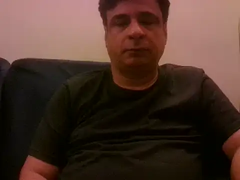 Snapshot of desipapaxxx chatting on February 2, 2025, 5:59 pm desipapaxxx online show from February 2, 2025, 5:59 pm