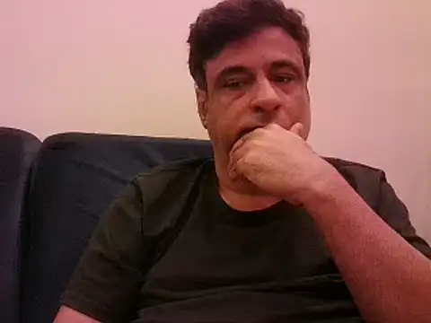 Snapshot of desipapaxxx chatting on February 4, 2025, 2:39 am desipapaxxx online show from February 4, 2025, 2:39 am