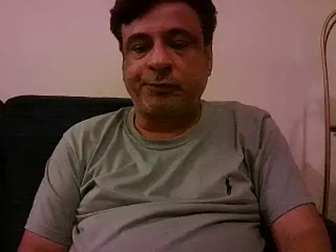 Snapshot of desipapaxxx chatting on February 9, 2025, 6:47 pm desipapaxxx online show from February 9, 2025, 6:47 pm