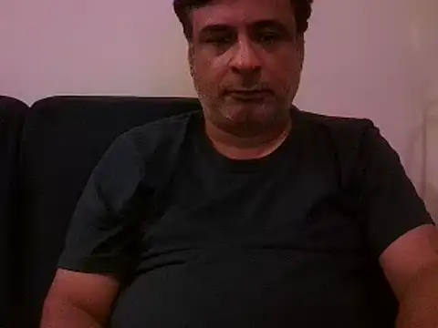 Snapshot of desipapaxxx chatting on February 15, 2025, 8:43 pm desipapaxxx online show from February 15, 2025, 8:43 pm