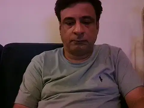 Snapshot of desipapaxxx chatting on February 25, 2025, 6:20 pm desipapaxxx online show from February 25, 2025, 6:20 pm