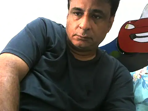 Snapshot of desipapaxxx chatting on October 1, 2025, 11:05 am desipapaxxx online show from October 1, 2025, 11:05 am
