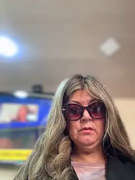 emma tour online show from November 5, 2025, 1:33 pm