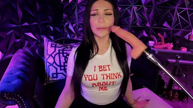 Snapshot of NatashaxoBangs chatting on November 7, 2025, 8:14 am NatashaxoBangs online show from November 7, 2025, 8:14 am