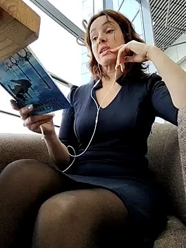 EvaXOAir online show from November 12, 2025, 4:13 am