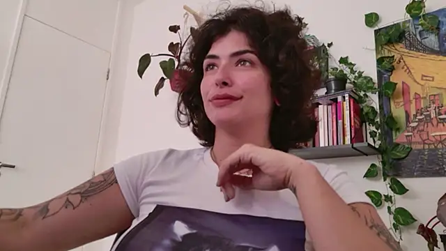 Snapshot of TaliMajesty chatting on November 28, 2025, 1:58 pm TaliMajesty online show from November 28, 2025, 1:58 pm