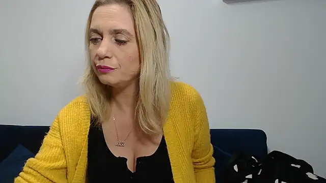 MysticCreature online show from December 19, 2024, 4:23 am