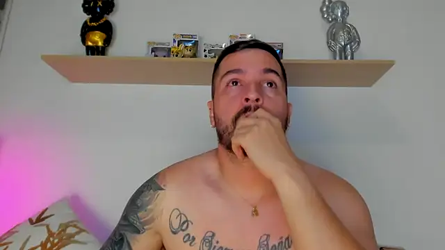 camilo restrepo21 online show from October 20, 2025, 12:00 am