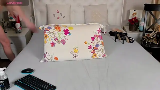 EvelinaX online show from December 22, 2024, 8:25 pm