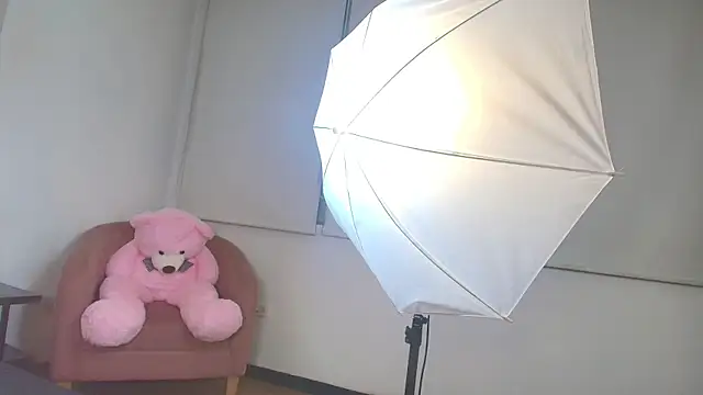 valerieharris online show from March 1, 2025, 2:15 am