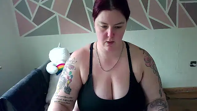 JoyceKyra91 online show from February 15, 2025, 2:33 pm