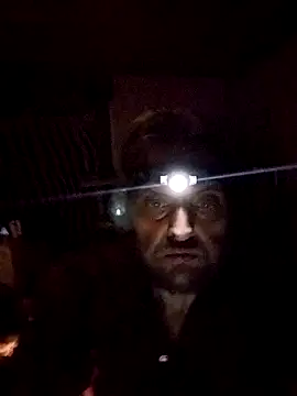 Snapshot of N8daMac chatting on October 28, 2025, 11:03 am N8daMac online show from October 28, 2025, 11:03 am