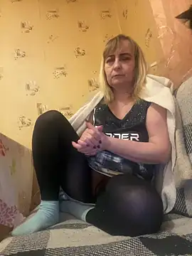 Snapshot of Irina2909@xh chatting on February 4, 2025, 9:10 pm Irina2909xh online show from February 4, 2025, 9:10 pm