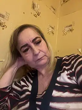 Snapshot of Irina2909@xh chatting on February 7, 2025, 7:49 pm Irina2909xh online show from February 7, 2025, 7:49 pm