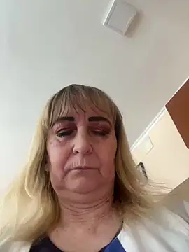 Snapshot of Irina2909@xh chatting on February 20, 2025, 9:00 am Irina2909xh online show from February 20, 2025, 9:00 am