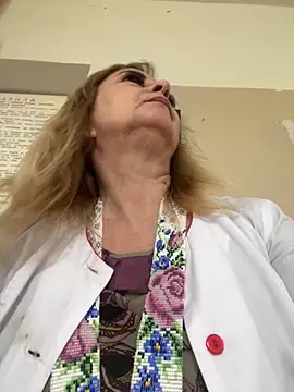 Snapshot of Irina2909@xh chatting on October 10, 2025, 10:58 am Irina2909xh online show from October 10, 2025, 10:58 am