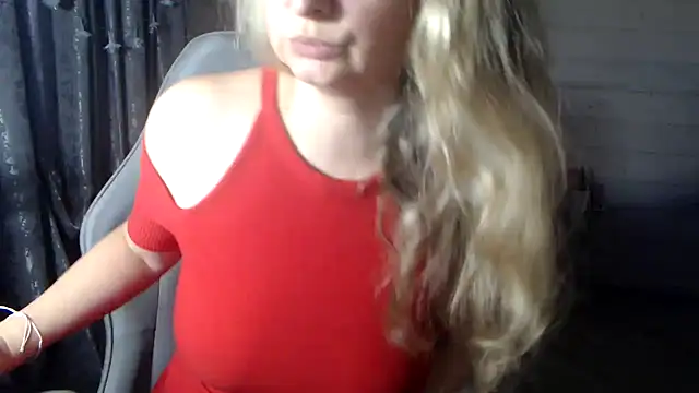 Snapshot of RubiLakros chatting on November 14, 2025, 11:31 am RubiLakros online show from November 14, 2025, 11:31 am