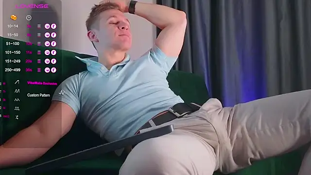 Snapshot of S3Xyes chatting on February 11, 2025, 3:18 am S3Xyes online show from February 11, 2025, 3:18 am