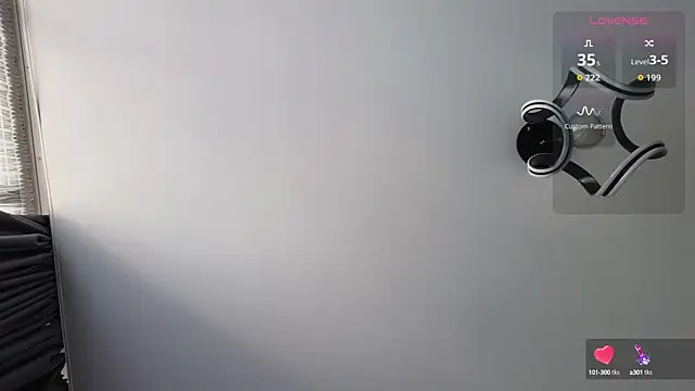 Snapshot of S3Xyes chatting on October 9, 2025, 6:55 am S3Xyes online show from October 9, 2025, 6:55 am