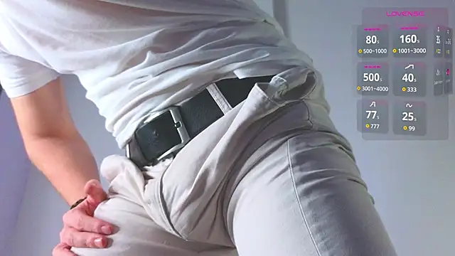 Snapshot of S3Xyes chatting on November 21, 2025, 4:05 pm S3Xyes online show from November 21, 2025, 4:05 pm