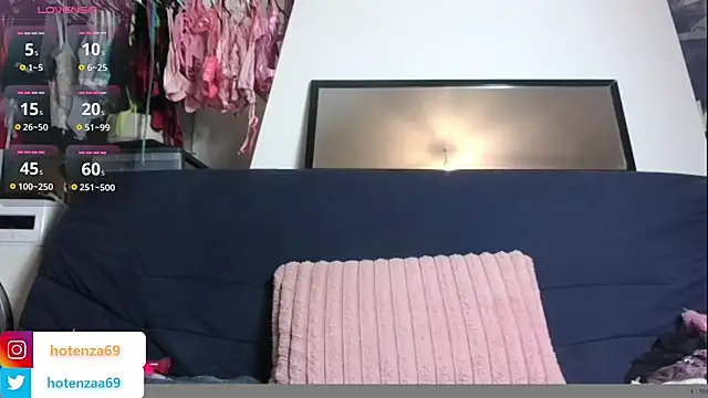 Snapshot of Hotenza69 chatting on March 17, 2025, 9:23 pm Hotenza69 online show from March 17, 2025, 9:23 pm