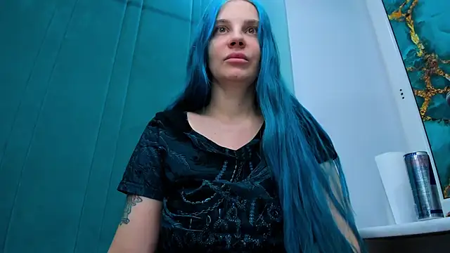 JuliaBusty online show from December 14, 2025, 4:29 am