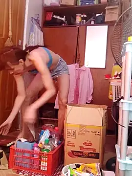 Snapshot of QueenSoreal chatting on February 9, 2025, 11:25 am QueenSoreal online show from February 9, 2025, 11:25 am