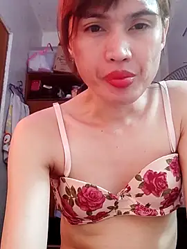 Snapshot of QueenSoreal chatting on February 16, 2025, 4:42 pm QueenSoreal online show from February 16, 2025, 4:42 pm