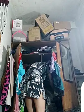 Snapshot of QueenSoreal chatting on September 16, 2025, 3:57 pm QueenSoreal online show from September 16, 2025, 3:57 pm