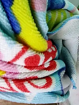 Snapshot of QueenSoreal chatting on September 25, 2025, 6:00 pm QueenSoreal online show from September 25, 2025, 6:00 pm