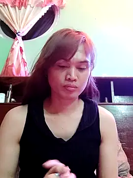 Snapshot of QueenSoreal chatting on October 19, 2025, 4:07 pm QueenSoreal online show from October 19, 2025, 4:07 pm